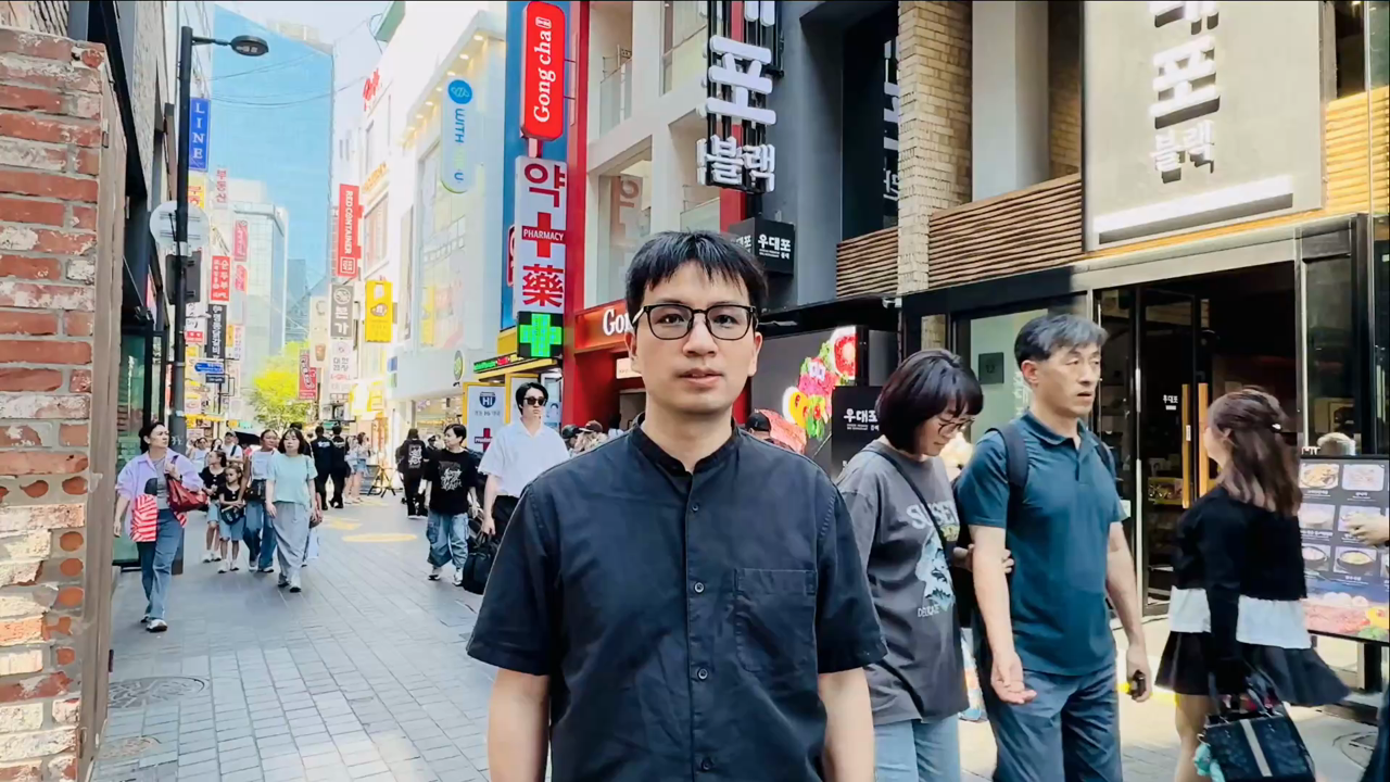 明洞街拍人物半身像